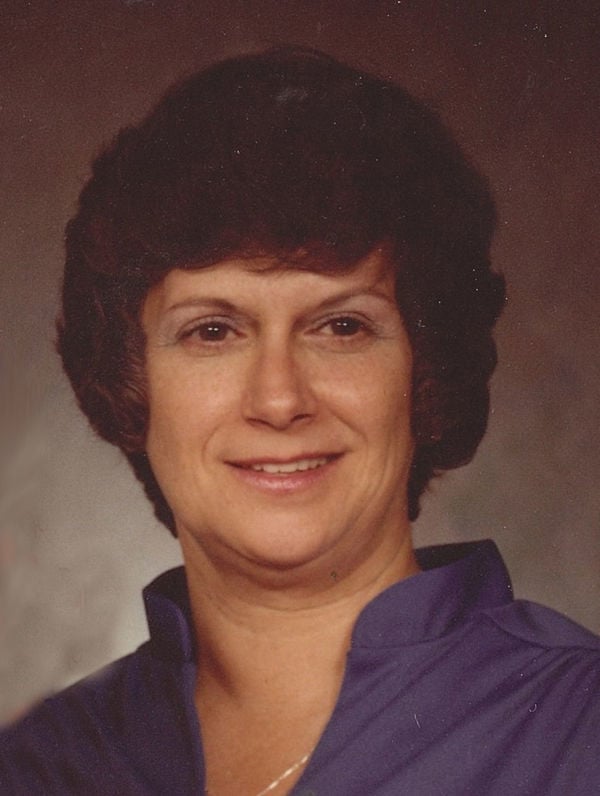 Roberta Cue